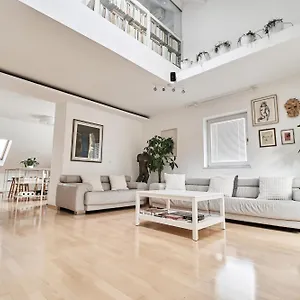  Apartment Matic Spacious Modern